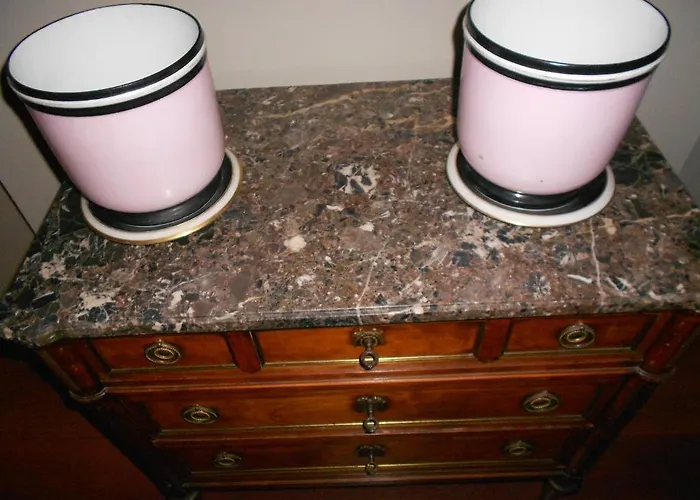 Le Crocodile Rouge Frühstückspension 3*